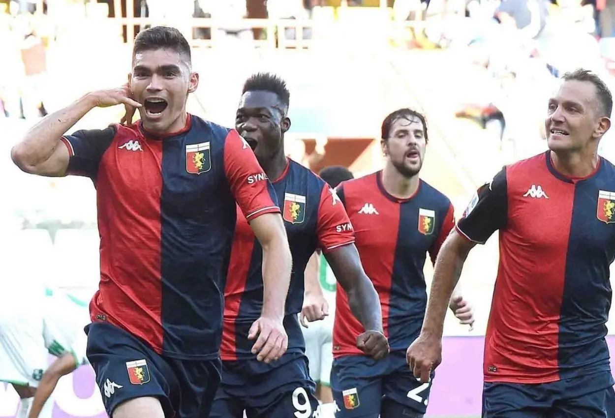 Johan Vásquez marcó gol en su debut con el Genoa. Foto: Instagram genoacfcofficial.