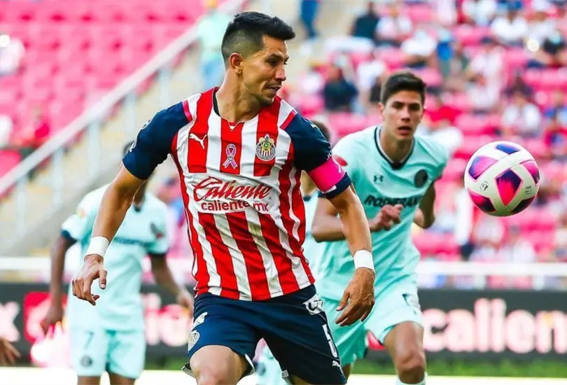 Jes&uacute;s Molina se expresa con la afici&oacute;n de Chivas: llevamos a&ntilde;os quedando a deber