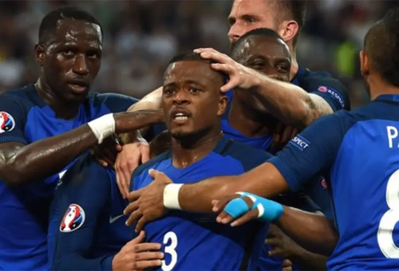 Patrice Evra confiesa que un profesor abus&oacute; de &eacute;l cuando era ni&ntilde;o