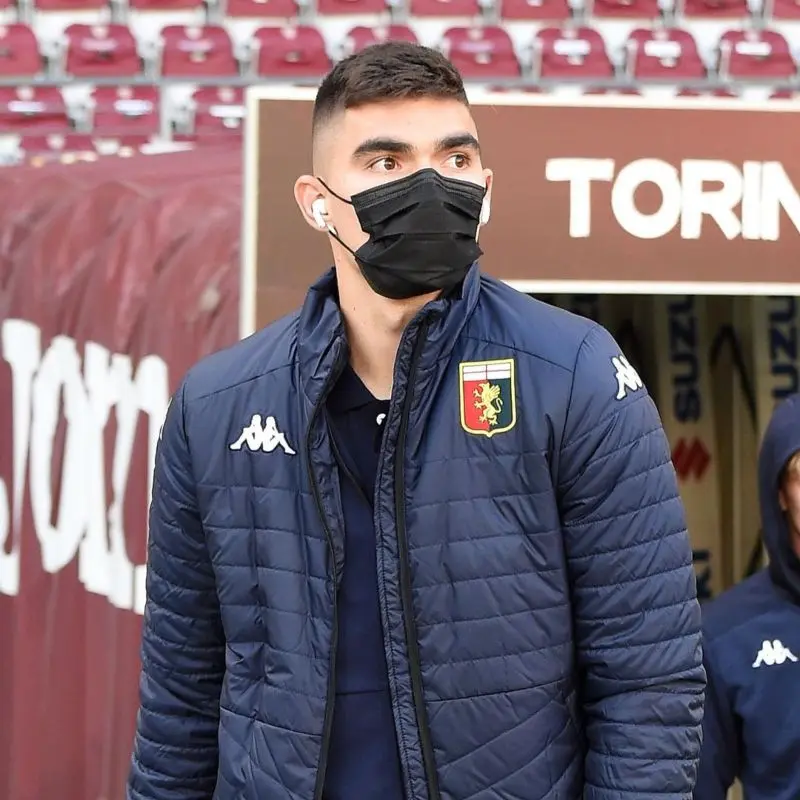 Johan Vásquez registró su segundo partido como titular en la Serie A. Foto: Instagram genoacfofficial.