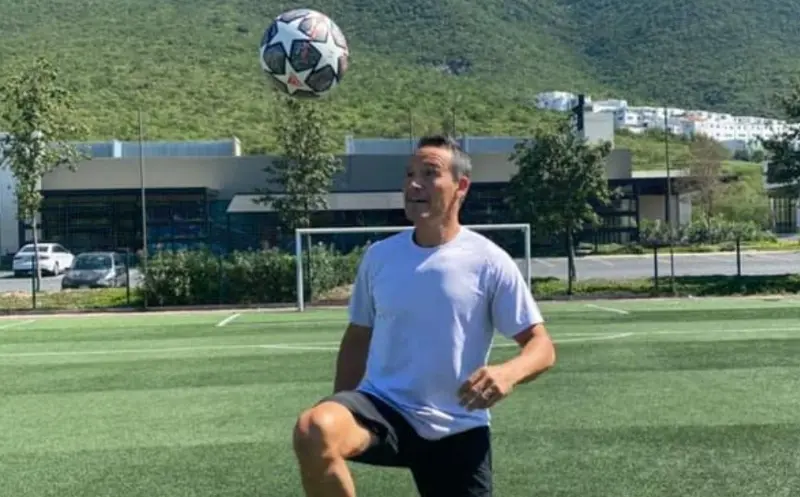 Luis Hernández bromeó con el hecho de volver a las canchas (FB: Luis Hernández 'El Matador')
