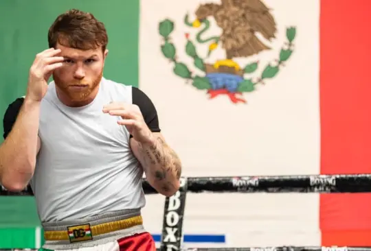 Canelo Álvarez entrena con un costoso short de diamantes