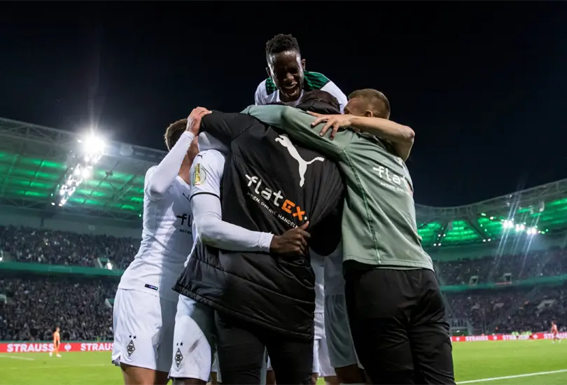 Gladbach golea al Bayern Munich, quien no perdía por 5 goles en casi 45 años Gladbach golea al Bayern Munich, quien no perdía por 5 goles en casi 45 años