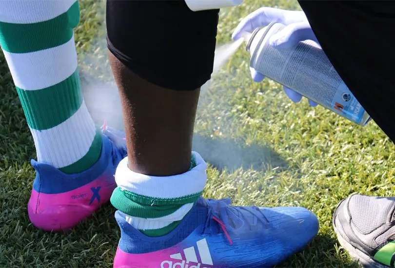 FIFA podr&iacute;a perder demanda millonaria ante el creador del spray para &aacute;rbitros