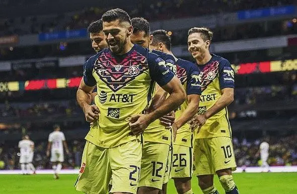 América es el actual líder de la Liga MX y busca un trofeo más (Instagram - @henrymartinm)