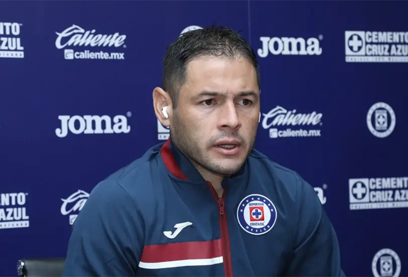 Pablo Aguilar dice que podr&iacute;a salir del Cruz Azul tras el Apertura 2021