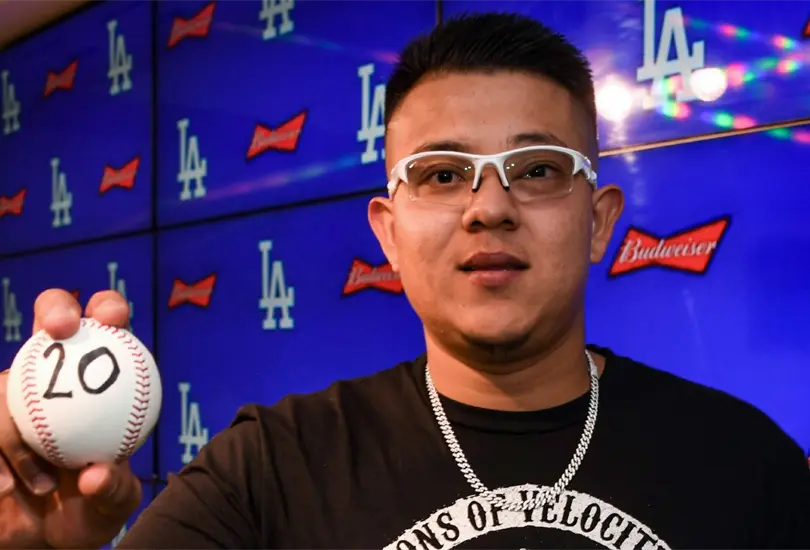 Urías, el cuarto mexicano en ganar 20 partidos en una temporada de MLB Urías, el cuarto mexicano en ganar 20 partidos en una temporada de MLB