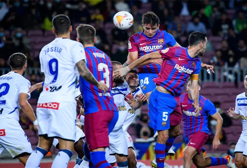 Sergi Barjuan debuta con empate ante el Alavés; el Kun salió por un malestar Sergi Barjuan debuta con empate ante el Alavés; el Kun salió por un malestar