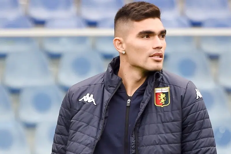 Johan Vásquez disputó los 90 minutos del empate del empate del Genoa - Twitter @GenoaCFC