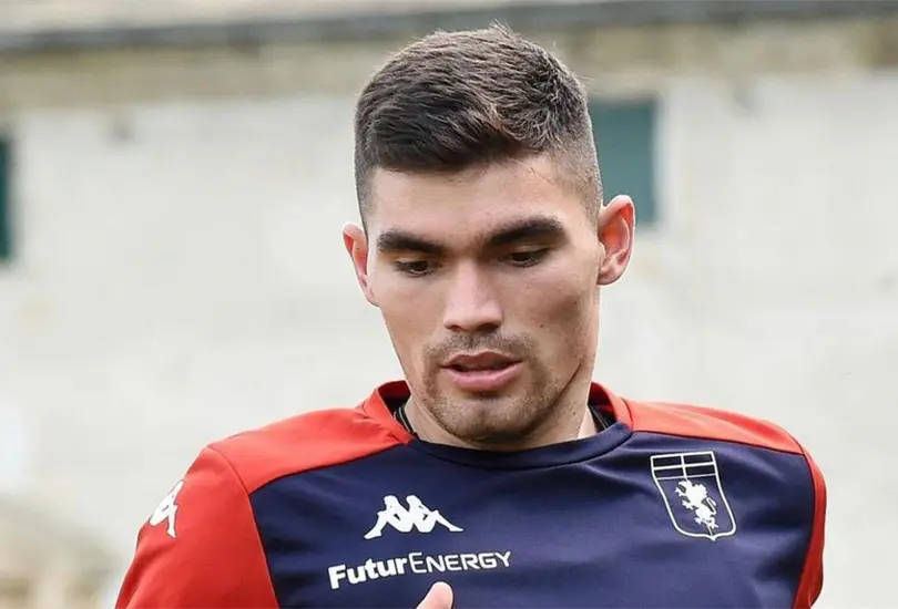 Johan V&aacute;squez admite que el idioma le ha impedido debutar con el Genoa