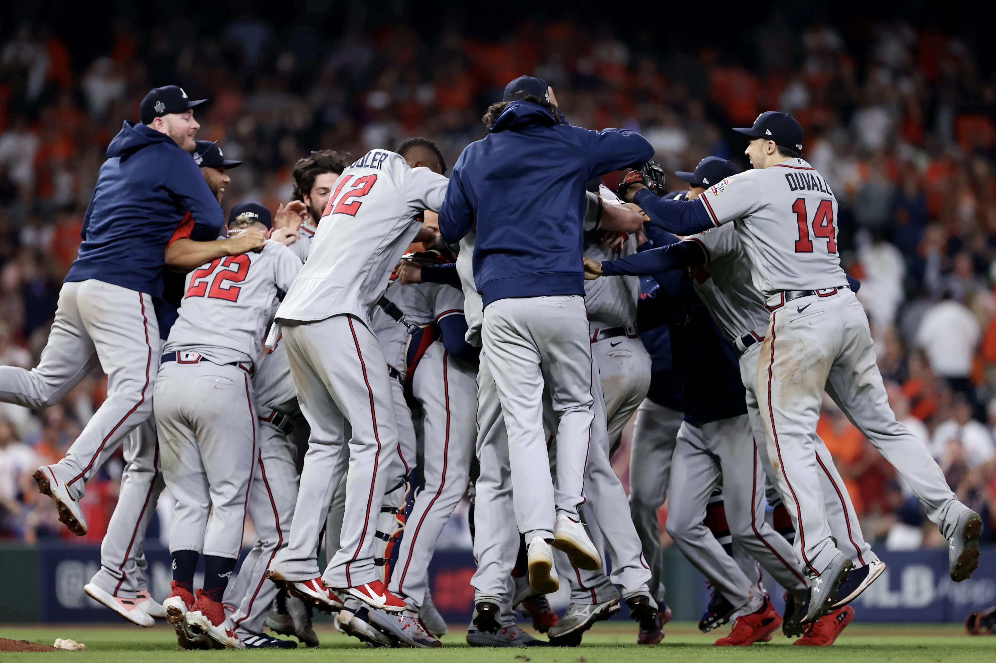 El festejo fue bastante emotivo tras romper la sequía de 26 años (Twitter - @MLB)