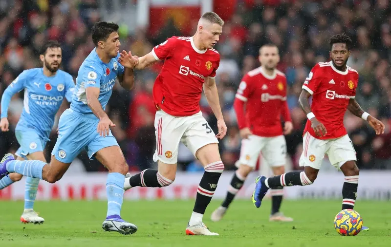 Manchester United poco pudo realizar a la ofensiva (@ManUtd_Es)