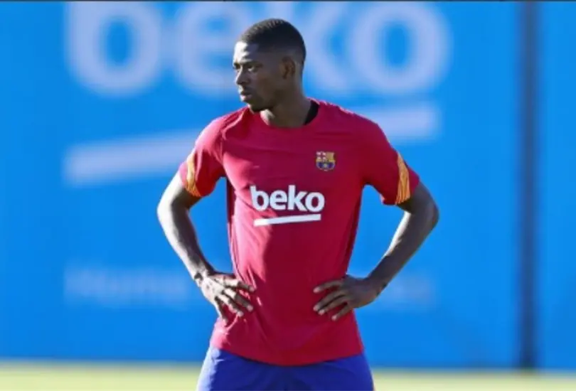 Demb&eacute;l&eacute;, primer multado por Los 10 mandamientos de Xavi