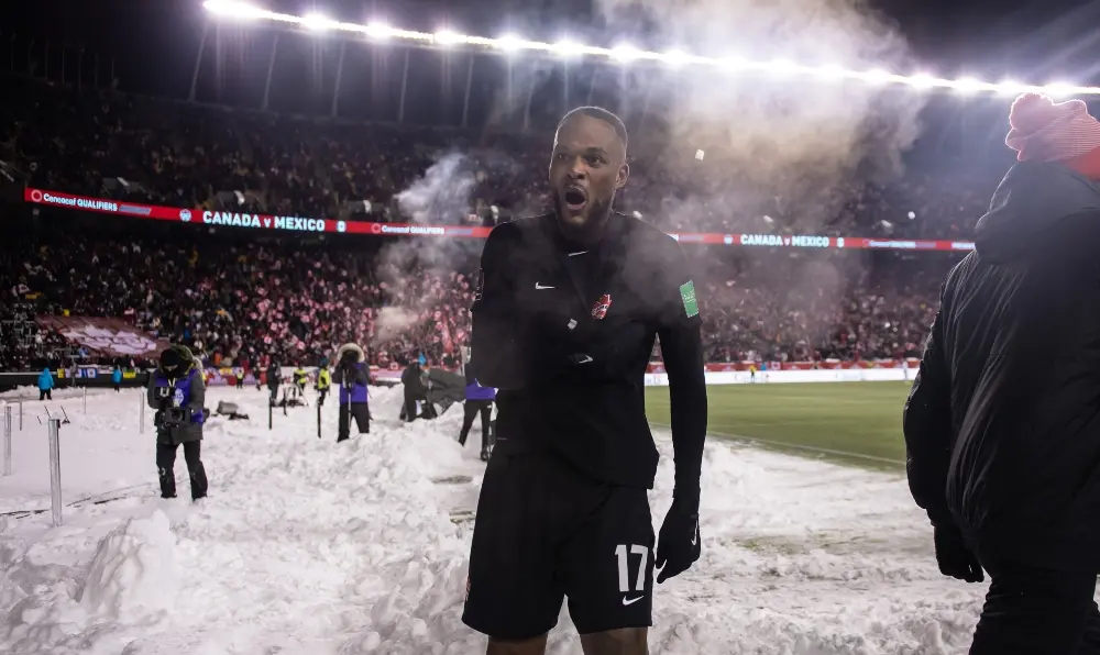 Canadá festejó el triunfo ante México. (Twitter @Concacaf)
