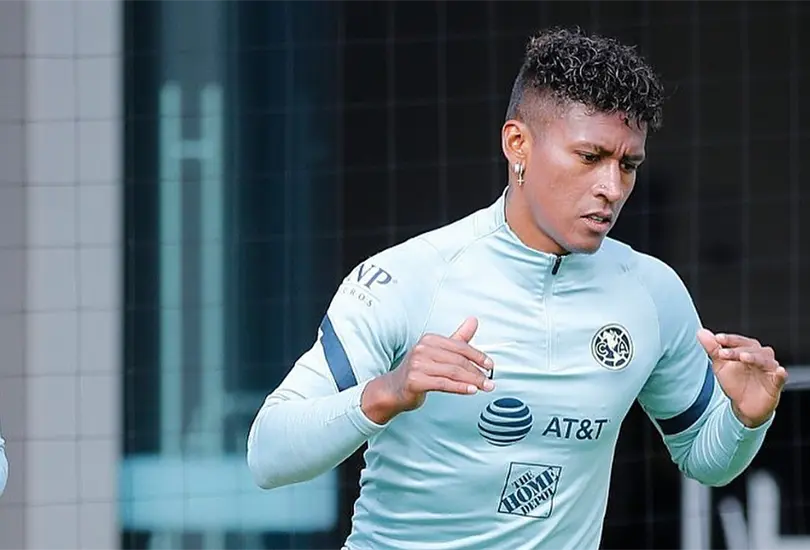 Gareca responde al América sobre lesión de Aquino: No lo arriesgamos Gareca responde al América sobre lesión de Aquino: No lo arriesgamos