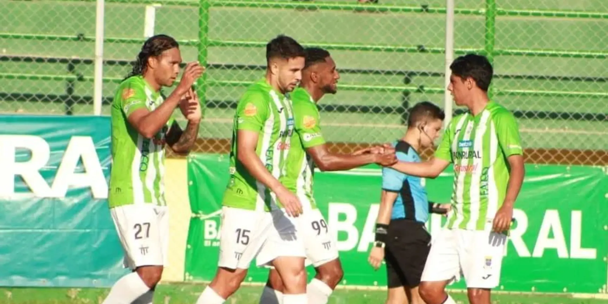 'Gullit' durante su paso por Antigua - @soyantiguagfc