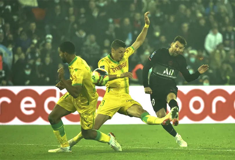 Messi consigue su primer gol en la Ligue 1 con el PSG Messi consigue su primer gol en la Ligue 1 con el PSG