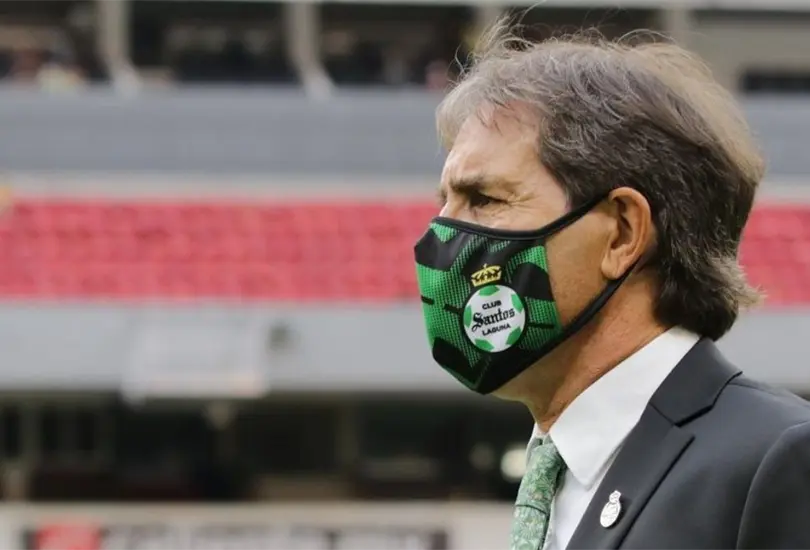 Guillermo Almada afirma que Santos ser&aacute; complicado en la liguilla