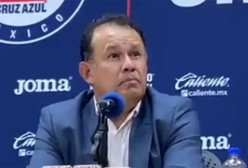 Cometimos errores como en el torneo, dice Reynoso; afición exige limpia en Cruz Azul Cometimos errores como en el torneo, dice Reynoso; afición exige limpia en Cruz Azul