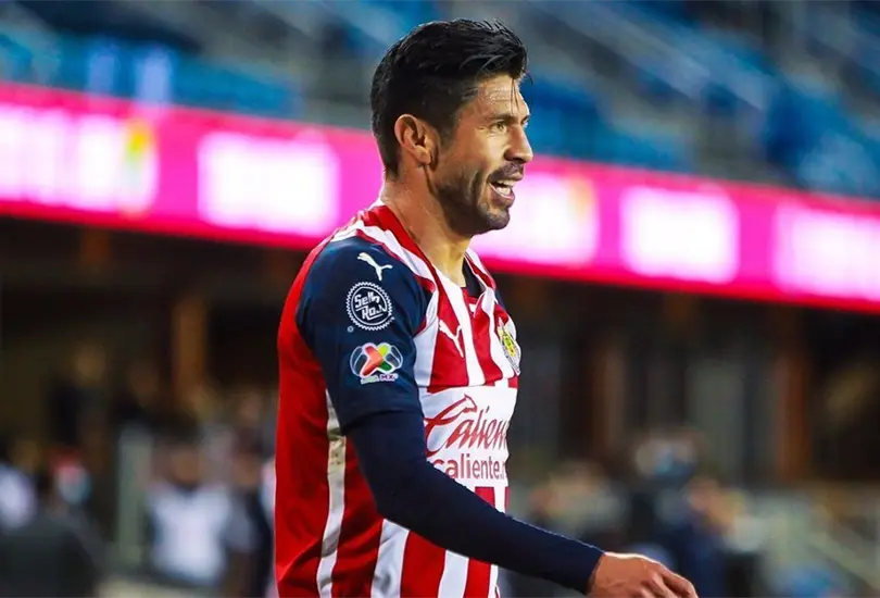 Oribe se despide de Chivas y de sus compa&ntilde;eros: El futbol los recompensar&aacute;
