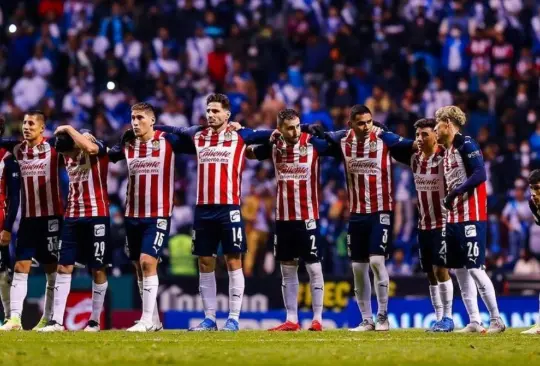 Los futbolistas de Chivas que terminan contrato a finales del 2021