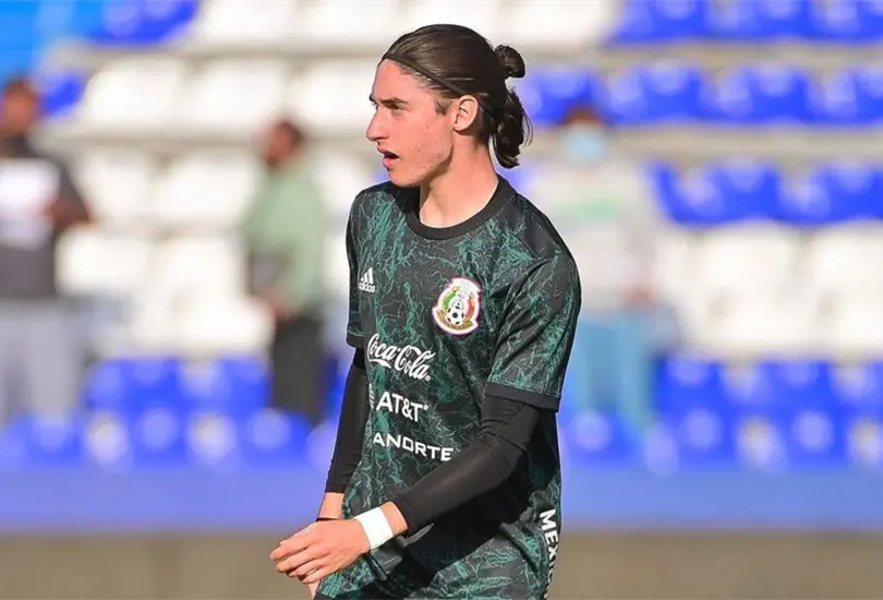 Marcelo Flores ser&iacute;a convocado para el partido de M&eacute;xico vs Chile