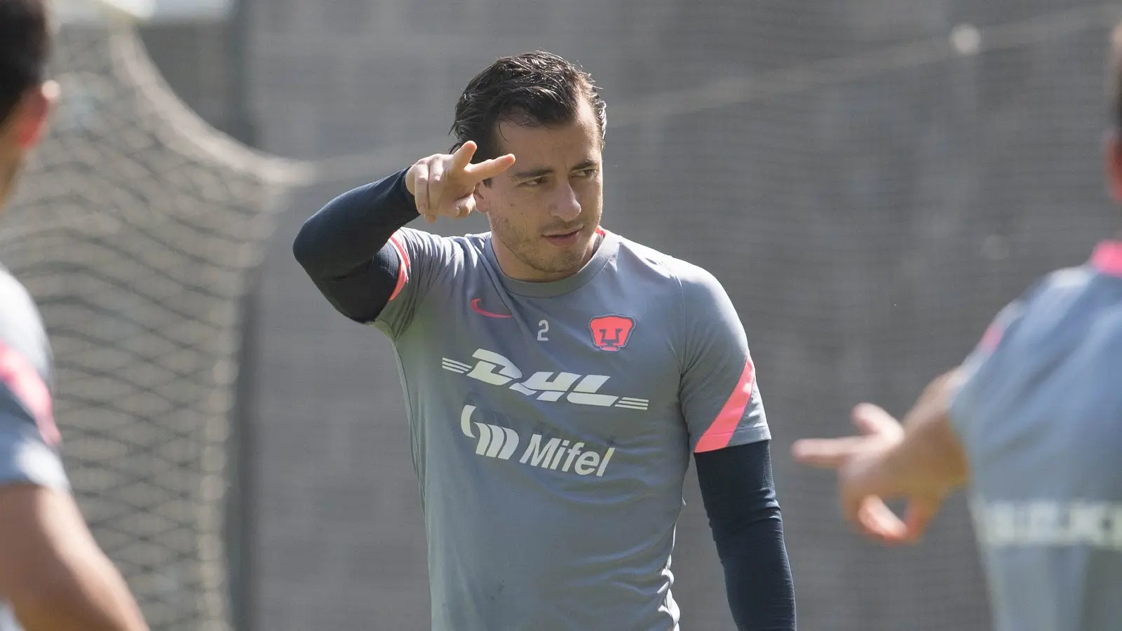 Alan Mozo en el entrenamiento de Pumas - @PumasMX