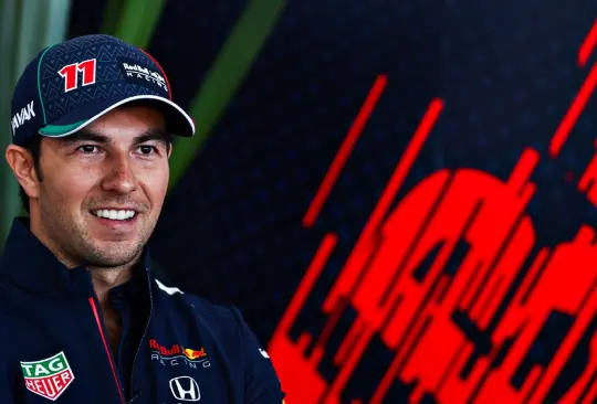 Es increíble el apoyo de la afición, dice Checo tras prácticas del GP de México