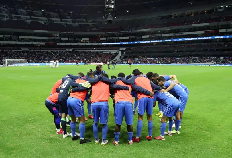Comisi&oacute;n Disciplinaria impone veto a Cruz Azul por grito discriminatorio