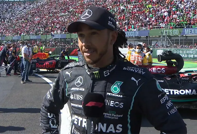 Hamilton reconoce a Checo P&eacute;rez: tuve una gran pelea con &eacute;l