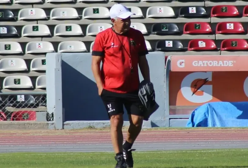 Tuca Ferretti se disculpa por sus comentarios y acatará castigo Tuca Ferretti se disculpa por sus comentarios y acatará castigo