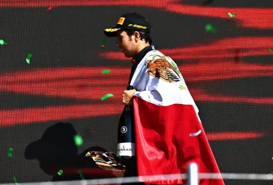 Director de F1 destaca que Checo no entró en pánico; elogia a la afición mexicana