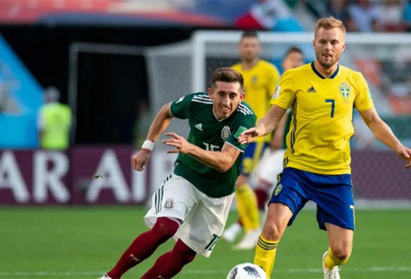 Derrota ante Suecia fue por no aceptar rotaciones, dice Pompilio P&aacute;ez, auxiliar de Osorio