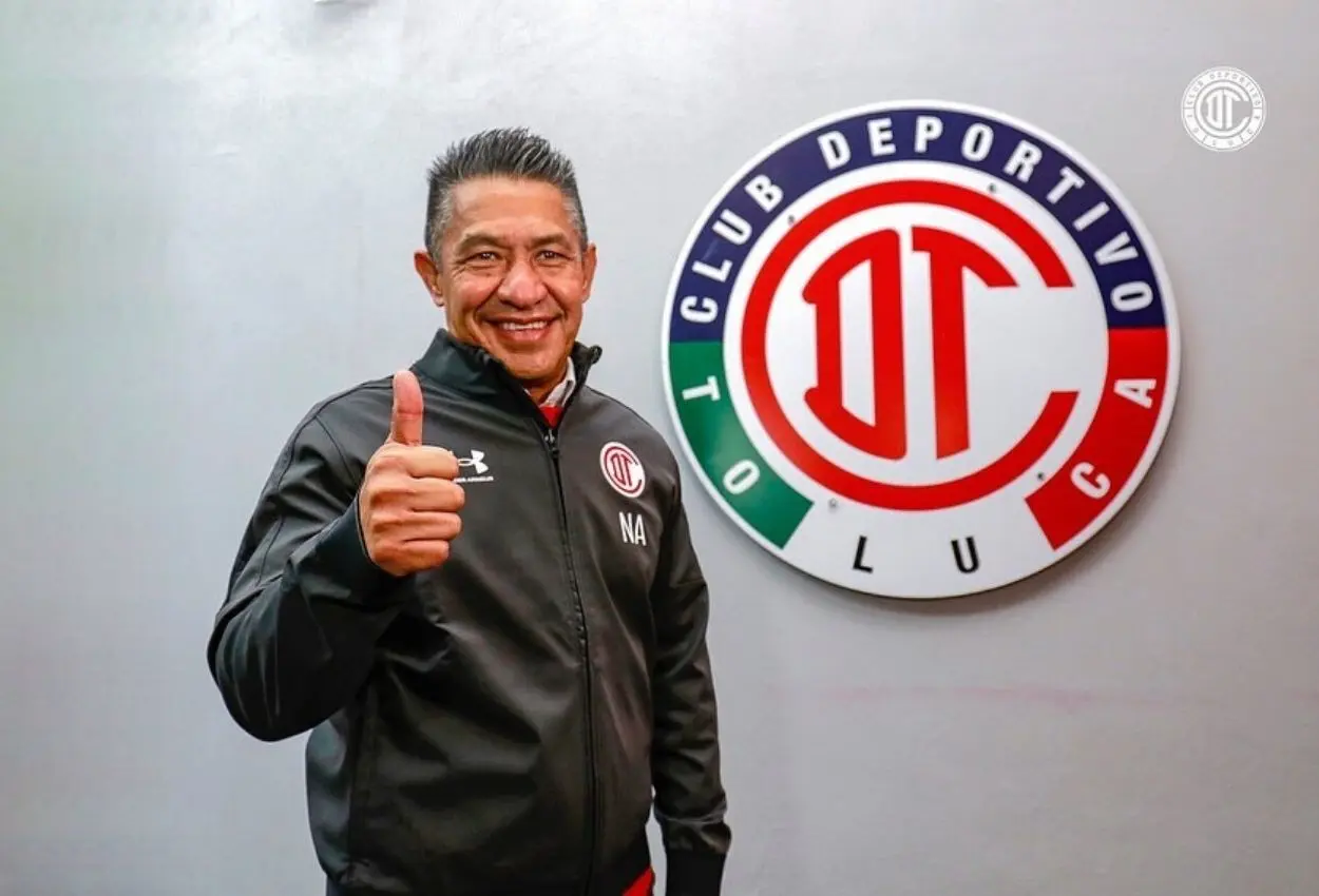Ignacio Ambriz regresa a la Liga MX tras su breve paso por el futbol español. Foto: Instagram @TolucaFC.