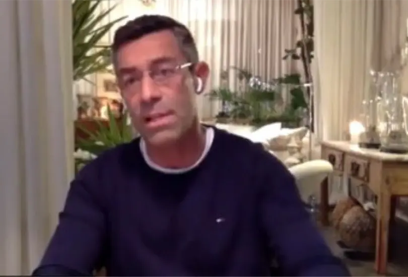Caixinha dice que escribir&aacute; una nueva historia y no vivir&aacute; del pasado en Santos