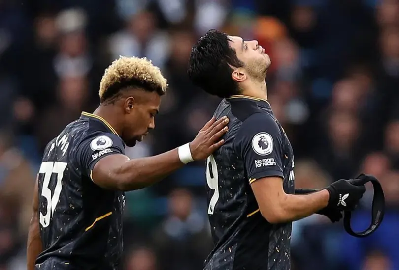 T&eacute;cnico de Wolves critica a Jim&eacute;nez por expulsi&oacute;n ante el City