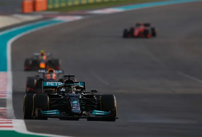 FIA rechaza protestas de Mercedes para quitarle el título a Max Verstappen FIA rechaza protestas de Mercedes para quitarle el título a Max Verstappen