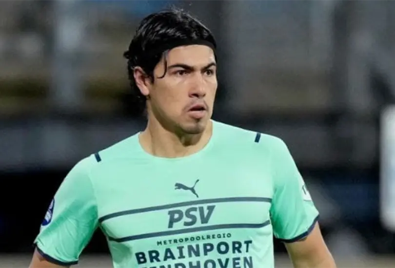 El renacer de Erick Guti&eacute;rrez en Europa; PSV ya es l&iacute;der de la Eredivisie
