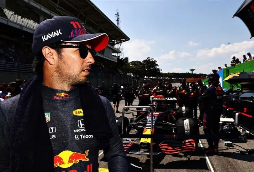 Checo sobre su primer a&ntilde;o en Red Bull: es como si Max fuera a Mercedes
