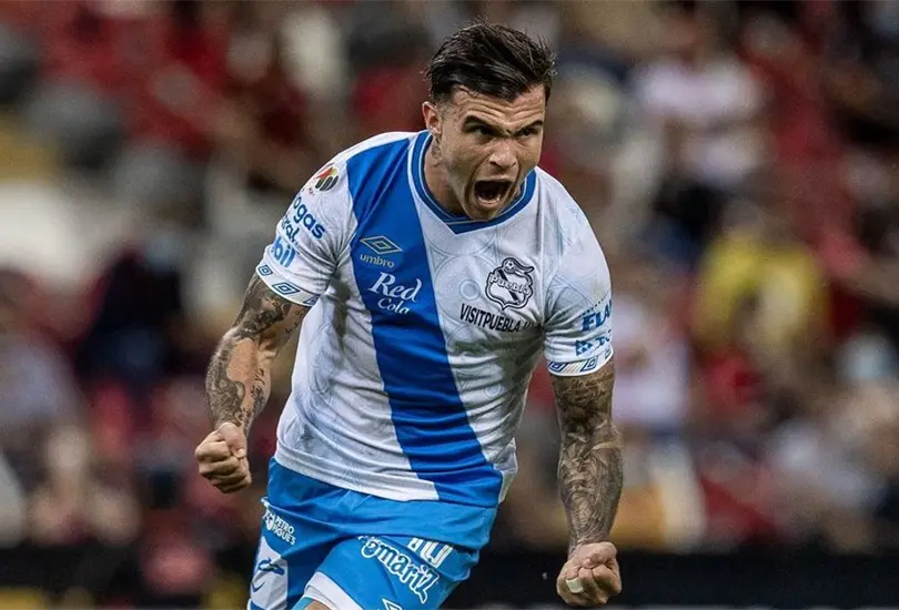 Tabó cuenta cómo Juan Reynoso lo convenció de jugar con Cruz Azul Tabó cuenta cómo Juan Reynoso lo convenció de jugar con Cruz Azul