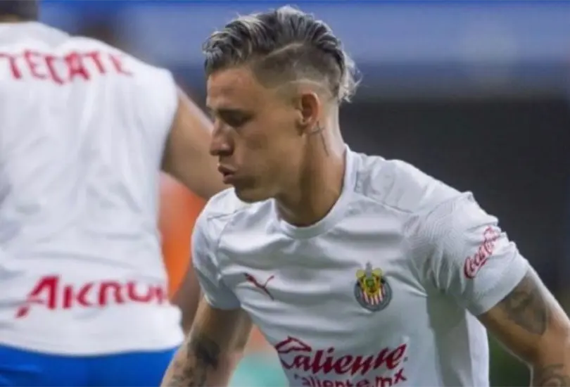 Chicote revela que Chivas lo rechaz&oacute; cuando era ni&ntilde;o por ser chaparro