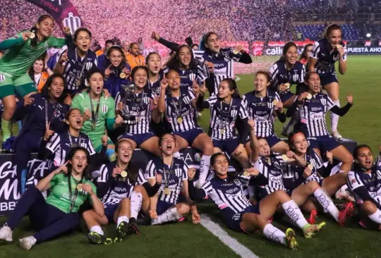 ¡Eva Espejo hace historia y Rayadas ganan la Liga MX Femenil!