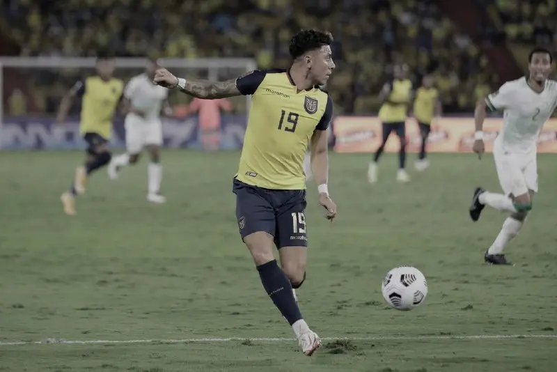 Joao Rojas jugó sus primeros partidos con Ecuador en 2021 - Instagram @joaorojas1997