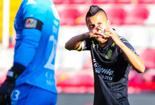 ¡Debut soñado! Roberto Alvarado se estrena con gol en Chivas [Video]