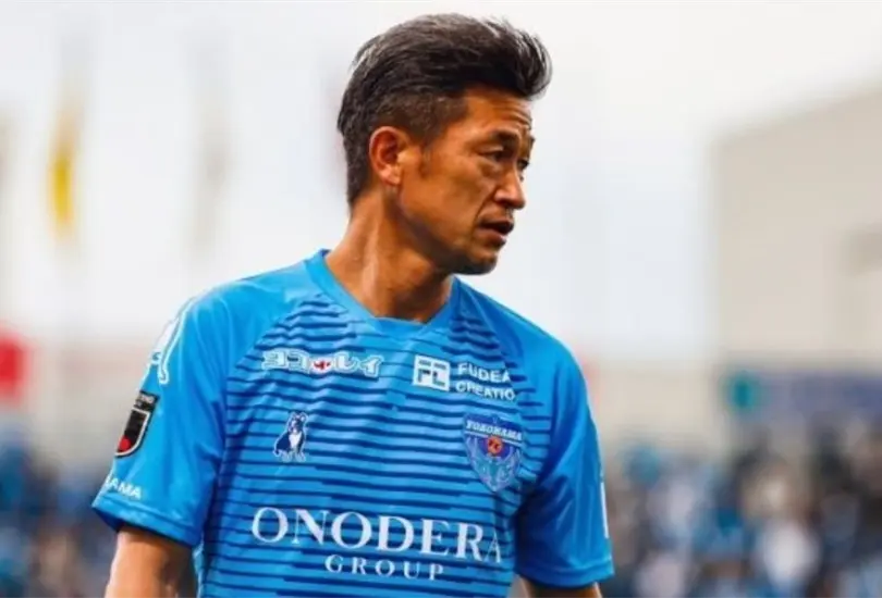 El futbolista más longevo del mundo continuará jugando en Japón El futbolista más longevo del mundo continuará jugando en Japón