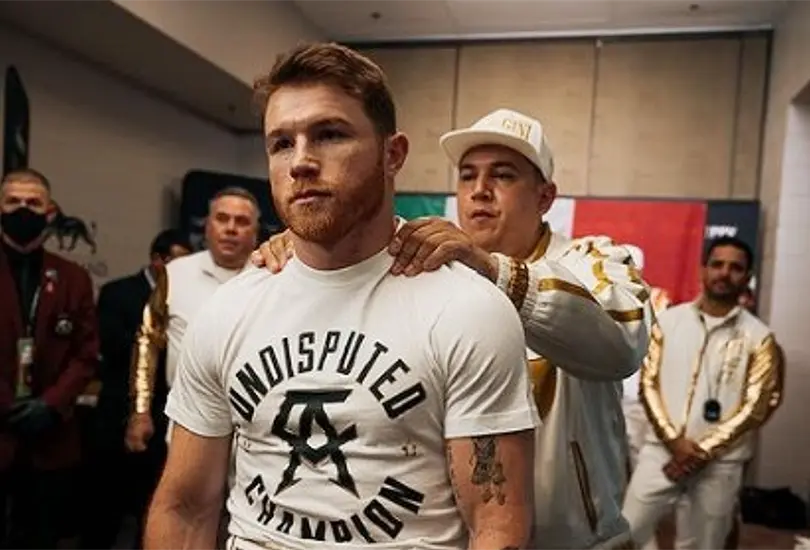 Mayweather insinúa que Canelo se dopa y opina que no es mejor que antes Mayweather insinúa que Canelo se dopa y opina que no es mejor que antes