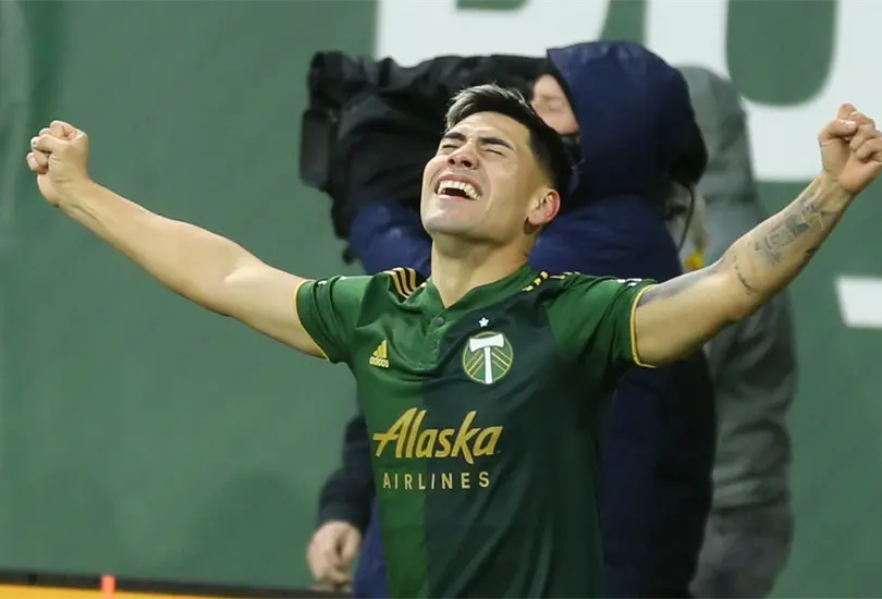 El ins&oacute;lito gol de Felipe Mora en las finales de la MLS