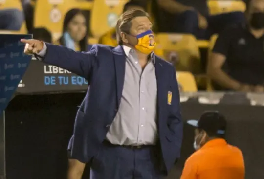 Afición señala al Piojo Herrera como el culpable de la eliminación de Tigres 