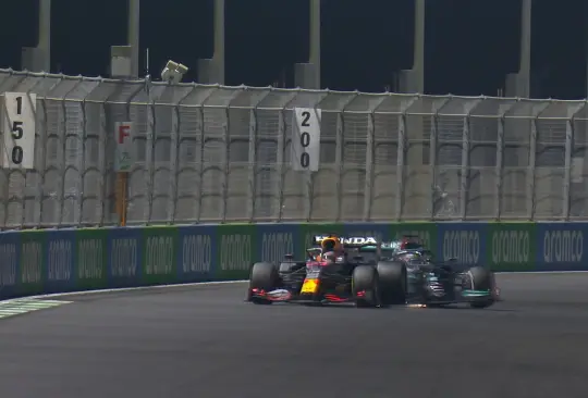 Lewis Hamilton gana el GP de Arabia Saudita; tuvo otro incidente con Verstappen