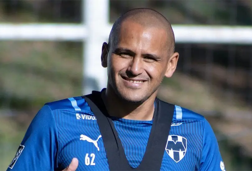 Chupete Suazo deja a Raya2 Expansi&oacute;n; &iquest;se quedar&aacute; en Monterrey?